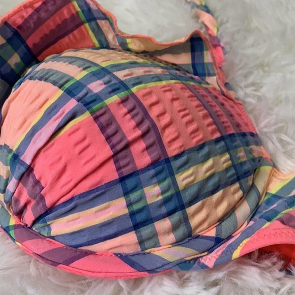 ❌SOLD❌Victoria’s Secret Swim Pushup Bikini Top - Picture 3 of 7